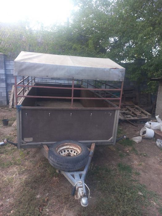 причеп двухостний