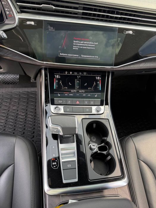 Продам Audi Q7 2022 року