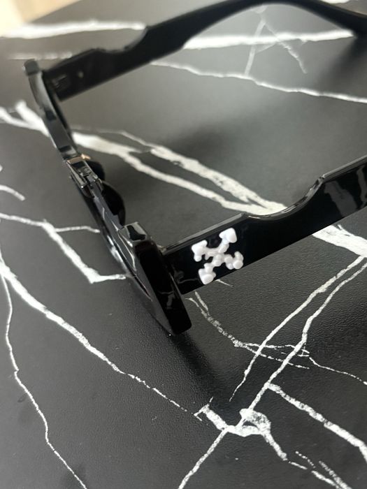 Okulary off white