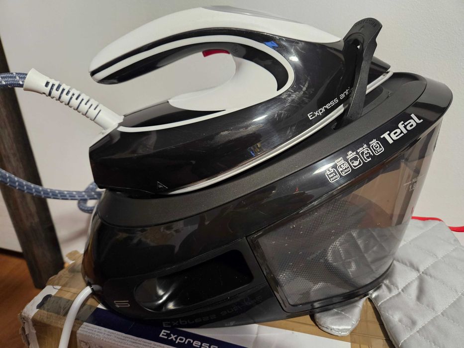 Stacja Parowa Tefal Express Anti-Calc 2800 W Generator Pary Żelazko