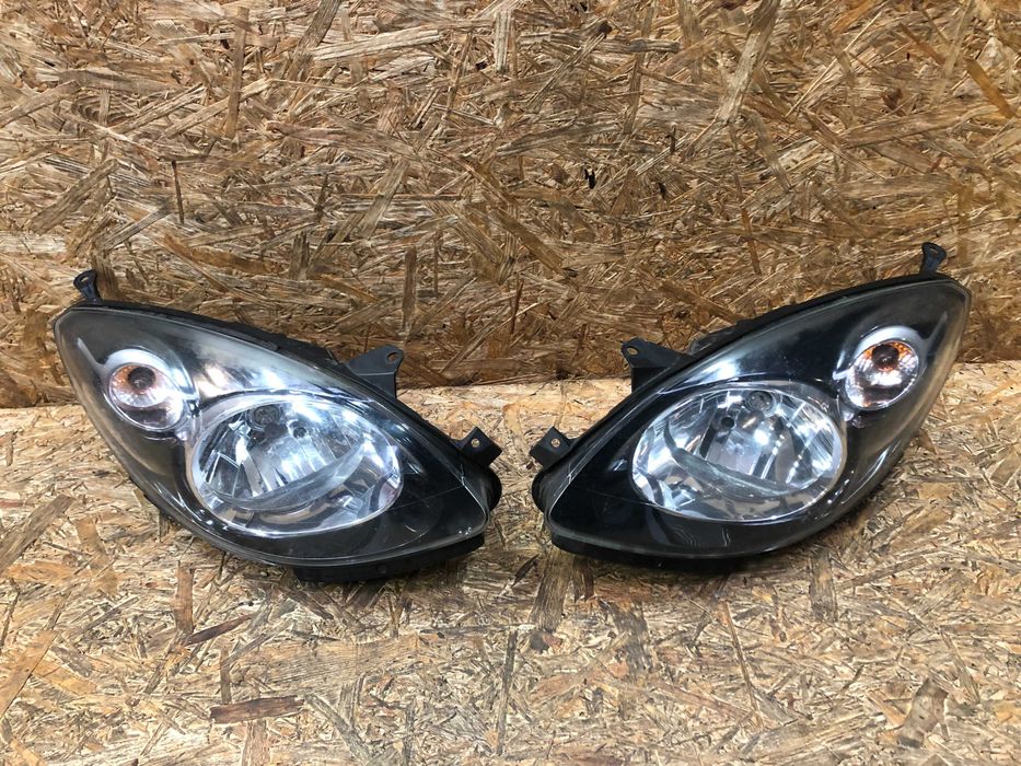 Lampa/reflektor przedni lewy prawy Renault Twingo II