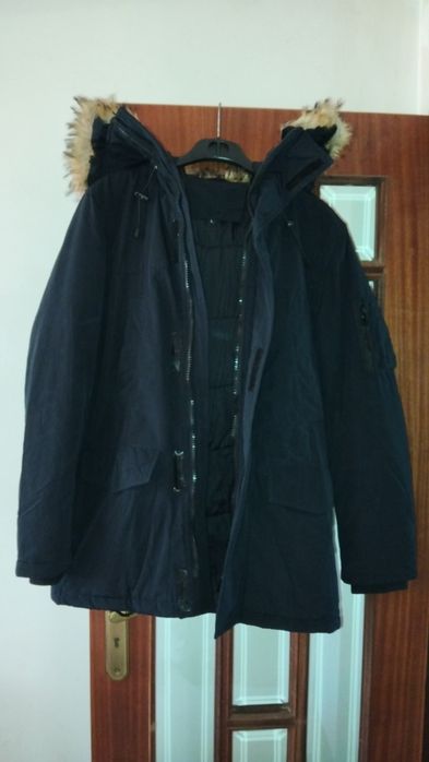 Vendo parka tamanho L, deixou de servir ao meu marido