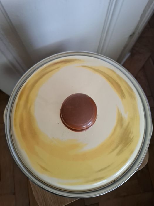 Ємальована кастрюля