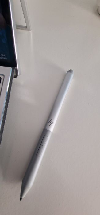 Elitex2 i5-1145G7-8 GB 256GB SSD-Touchscreen 13 FullHD+ Stylus/Keyboard/Office64284596441731123