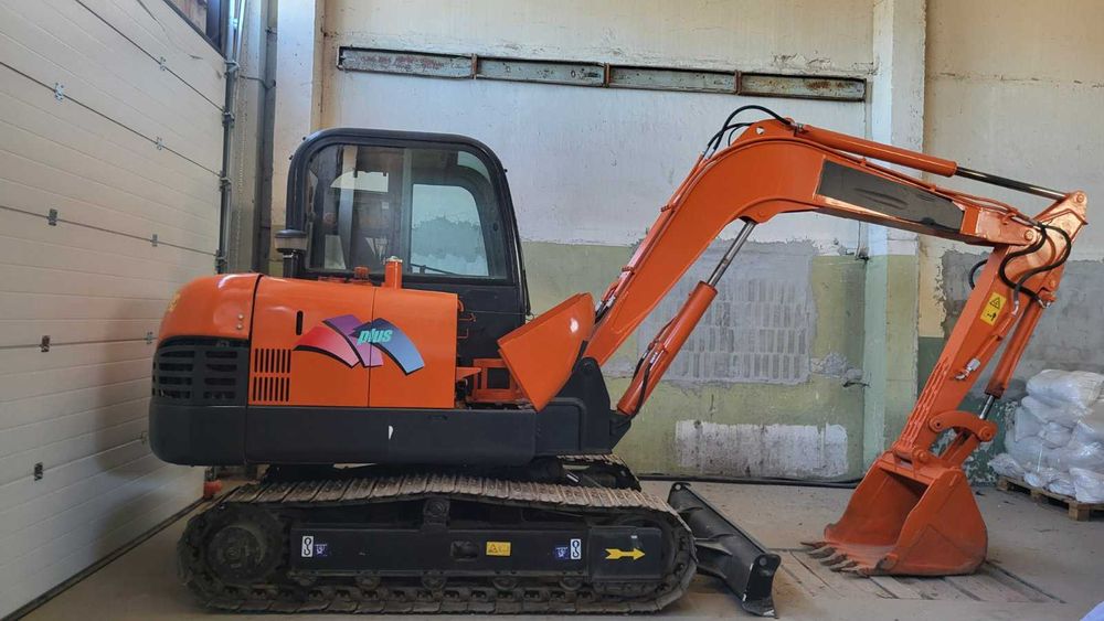 Продаж екскаватора гусеничний DOOSAN DH60. 2020 рік. Обмін екскаватора
