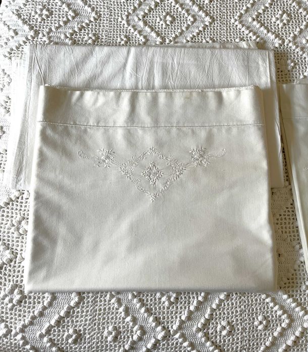 Double Bed Sheet Set with Pillowcases446673722928670721