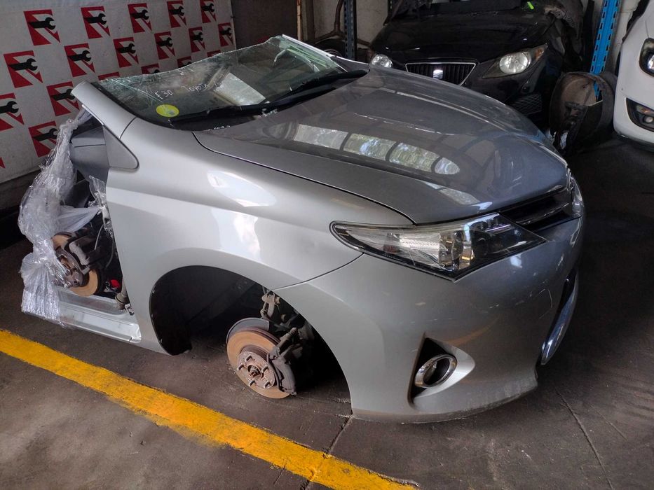 Frente Completa Toyota Auris 1.4 D4D 2014 #F30