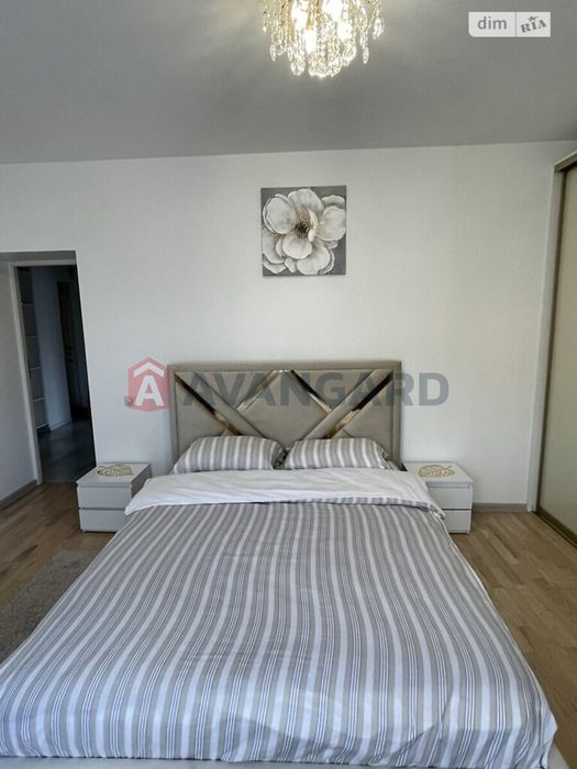 Продаж 3-кімнатної квартири