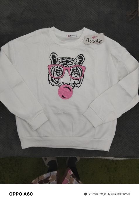 Camisola branca tigre