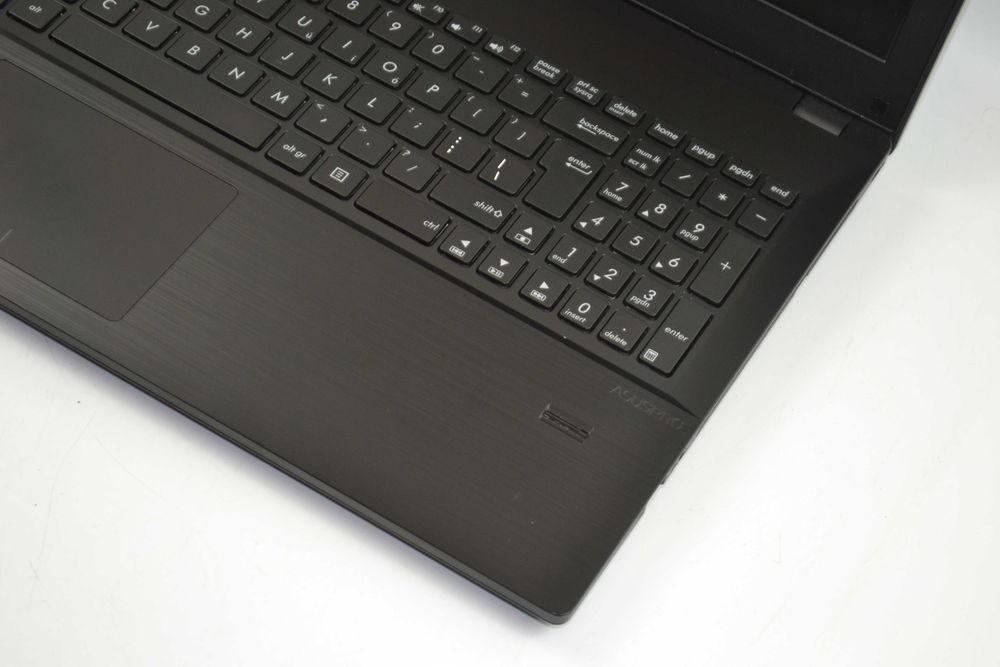 ASUS P2530U | i5-6200u | 8gb Ram | 256gb SSD | BAT3H | Win11
