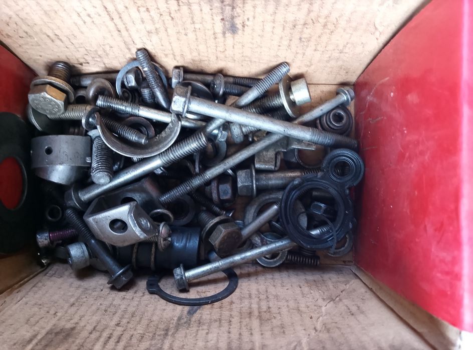 KAWASAKI zzr600 запчастини