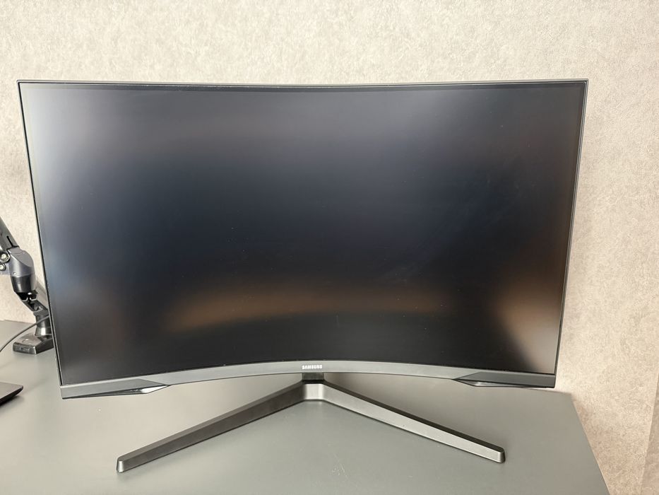2K Монітор Samsung Odyssey G5 32” S32CG550EI