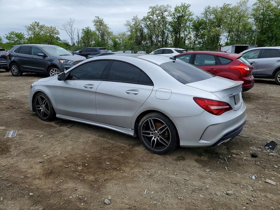 Mercedes-Benz CLA 4Matic / pakiet AMG / niski przebieg
