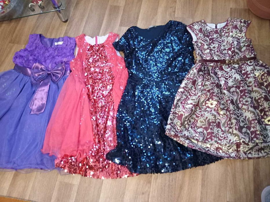 Нарядные платья  на девочку