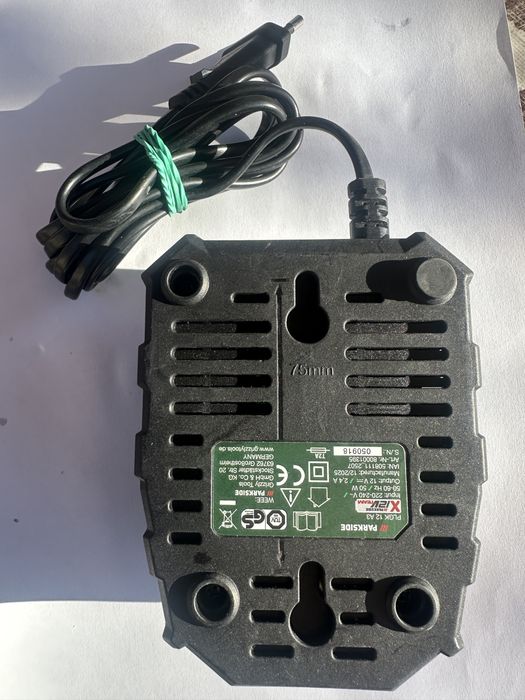 Зарядное устройство Parkside 12v 2.4a