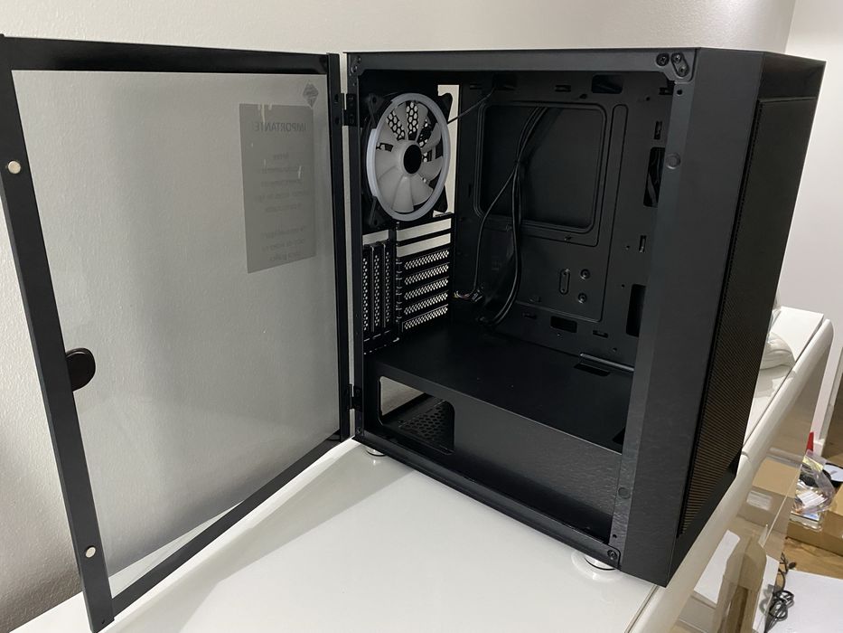 Caixa Aerocool Graphite RGB Nova