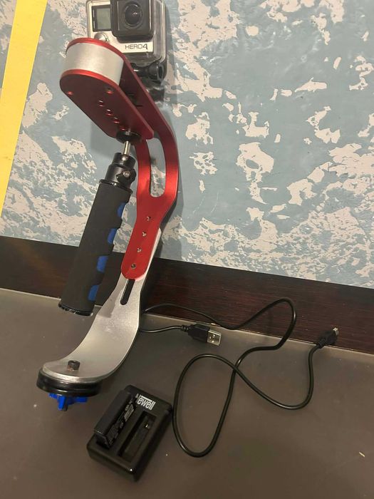 Sprzedam GoPro 4 + akcesoria.