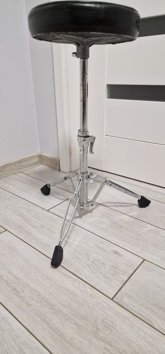 New Sound Stołek perkusyjny – stabilny