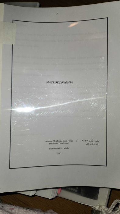 Fotocopias de diversos livros Economia