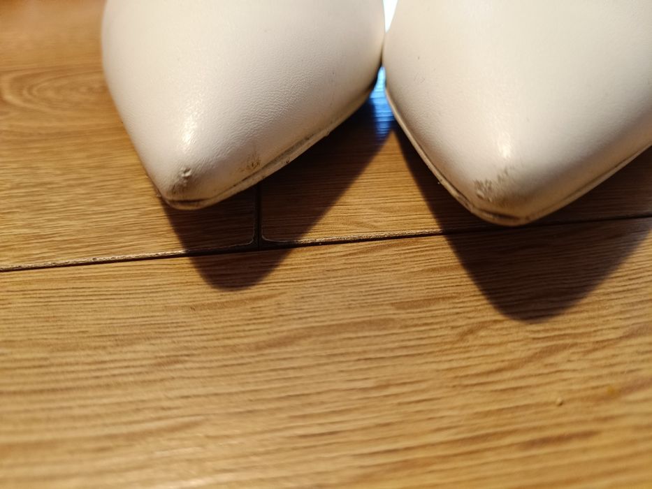 Buty do ślubu białe
