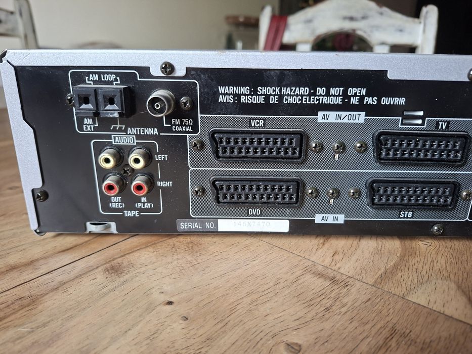 Sprzedam amplituner JVC -RX-E 100 R