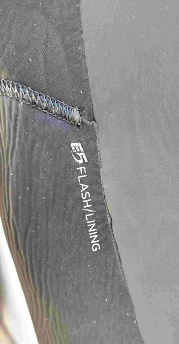 Fato surf Rip Curl FlashBomb 4/3mm, tamanho M