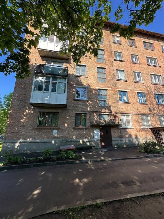 Трикімнатна квартира в місті Ромни