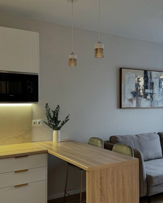 Свет не отключают,центр,новострой,вид моря,балкон,пр.Шевченко,подобово