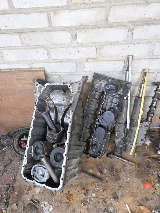 Продам запчастини на спрінтер 646 двигун