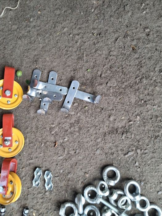 Продам монтажные блоки в отличном состоянии недорого.