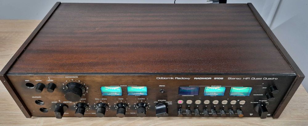 Radmor 5102 Stereo HiFi Quasi Quadro - Brązowy