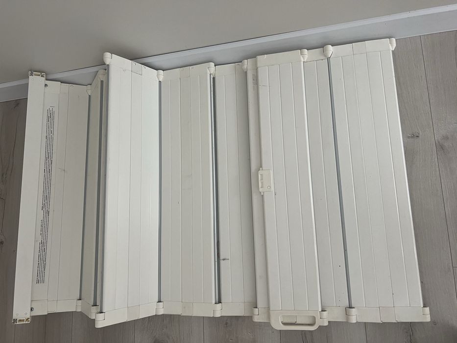 Długa bramka zabezpieczająca harmonijka