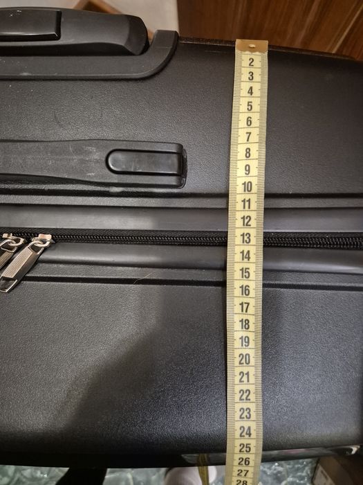 Силіконова велика валіза.