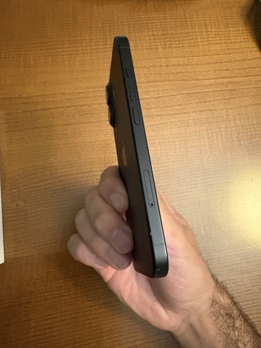 Iphone 16 preto novo