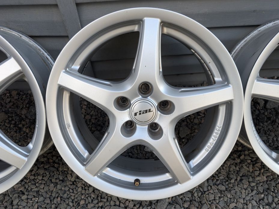 Комплект титанових дисків Audi Volkswagen Skoda 5/112 R17 5*112 17 ET 40 Rial