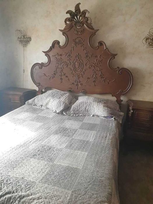 Quarto com mais de 40 anos em muito bom estado
