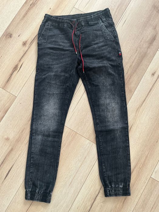 Spodnie joggery M