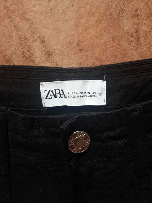 Czarne spodnie cargo Zara rozm 34