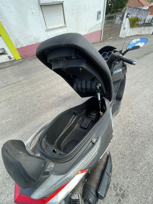 MOTO SYM 125 Gts i -efi