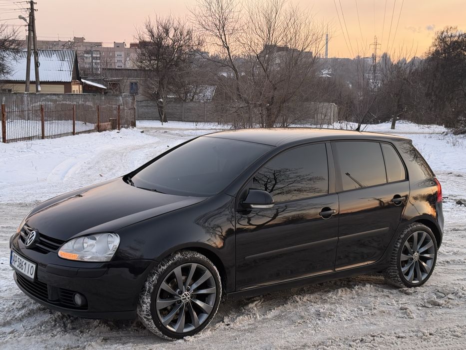 Продам Volkswagen Golf 5
