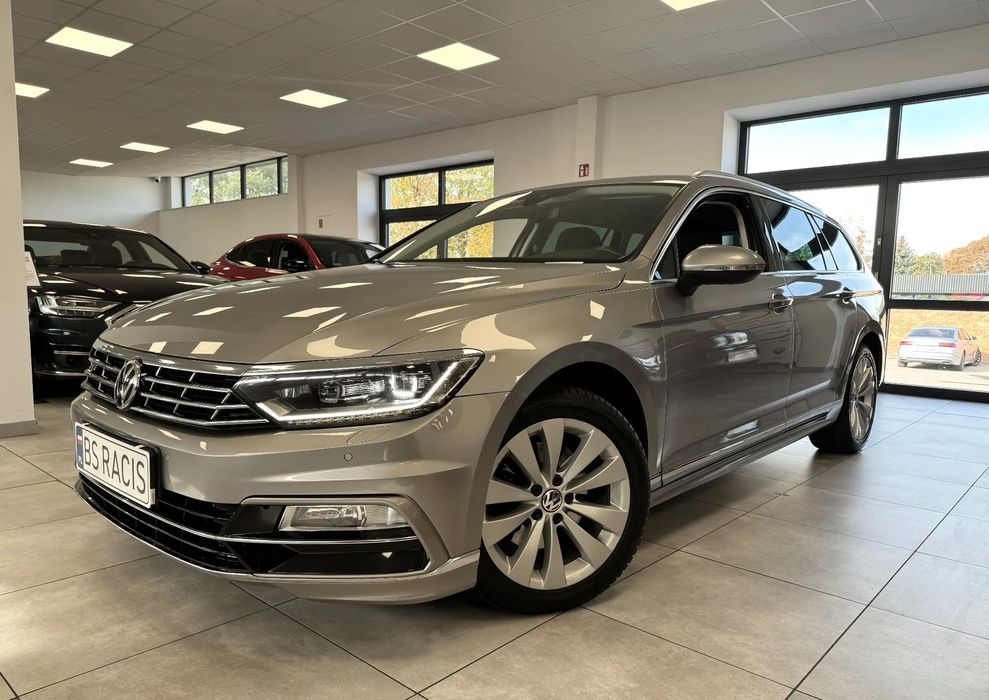 Volkswagen Passat R Line / B8 / grzane fotele i kierownica / kamera / hak /