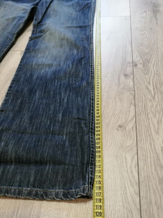 Чоловічі джинси REVOLT