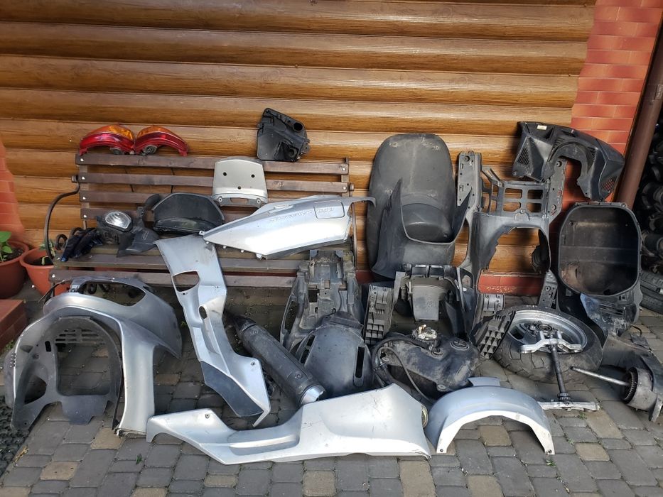 Запчастини розборка скутер Suzuki Burgman Skywave 650