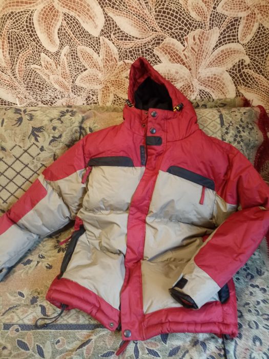 Зимова куртка для підлітка