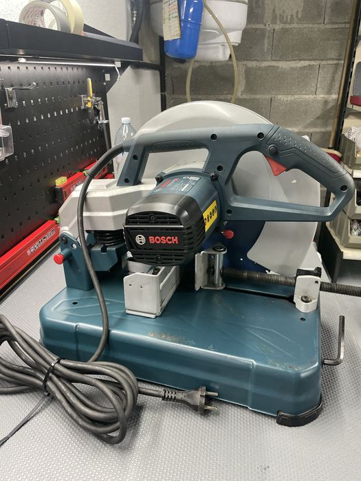 Serra de Corte para Metal BOSCH GCO 14-24 J Profissional