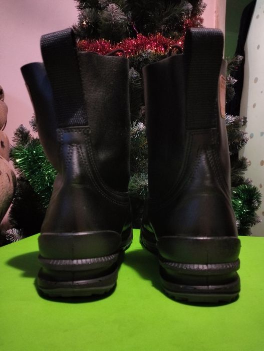 Берці з металевим носком