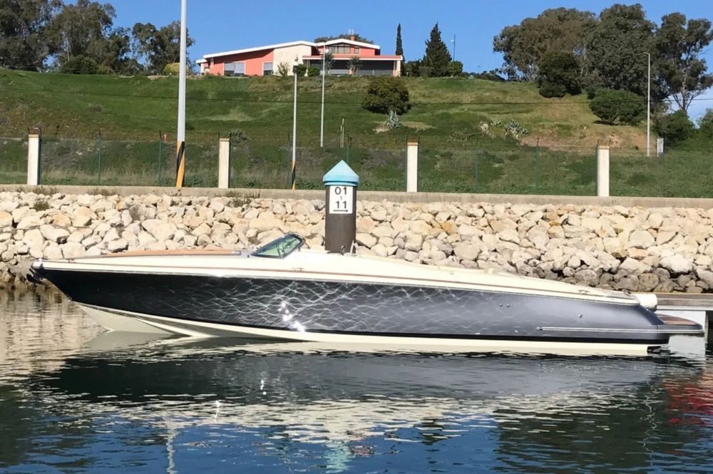 Chris Craft Corsair 32