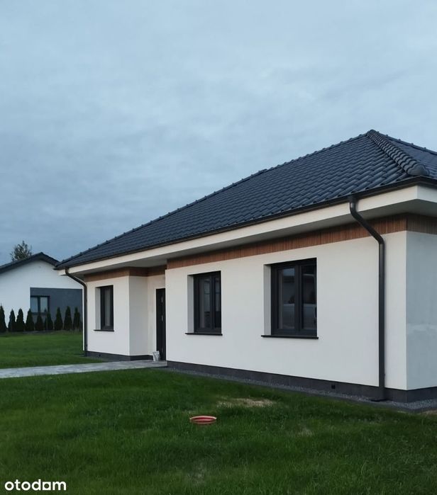Dom parterowy z działką 677 m² Żnin