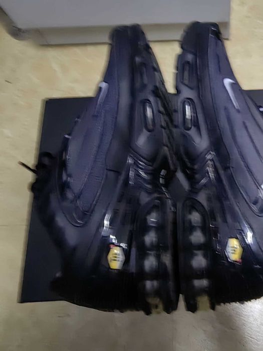 Air_Max_TN_Plus_Czarny III 42
