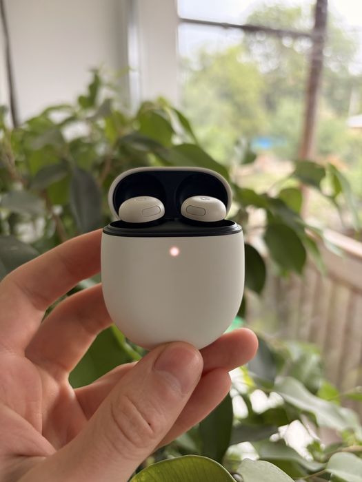 Pixel buds pro 2 у кольлорі porcelain - як нові